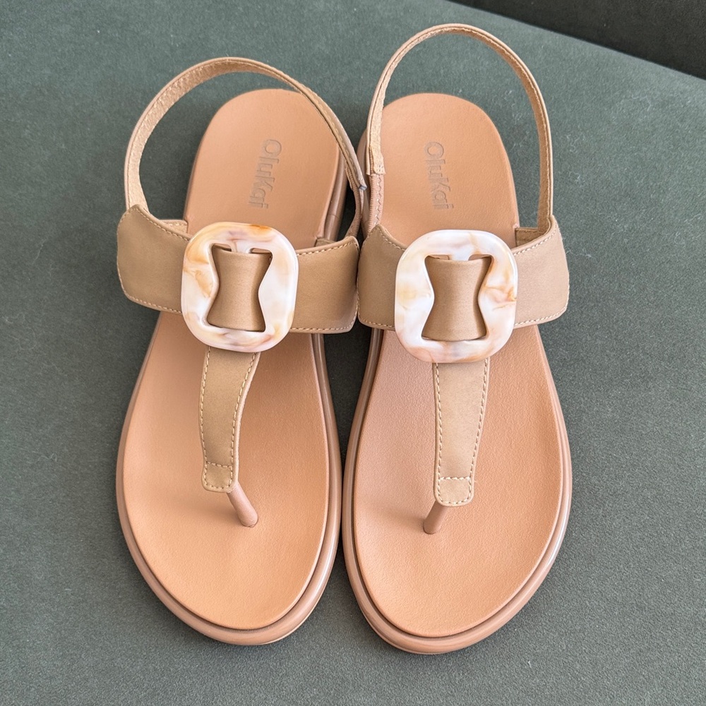 Olukai sandal
